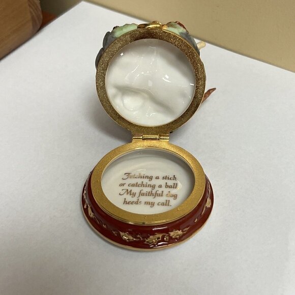 Fetching my Attention by Nigel Hemming The Franklin Mint Dogs Pill Trinket Box - Picture 9 of 10